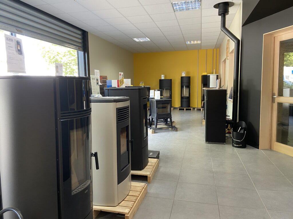 Magasin Sol7 showroom - poeles bois et granulés