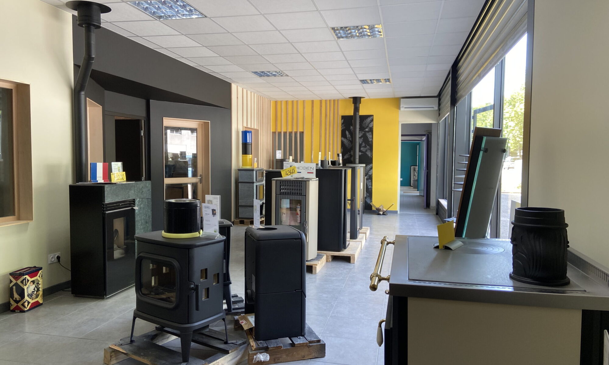 Magasin Sol7Energies showroom - poeles bois et granulés